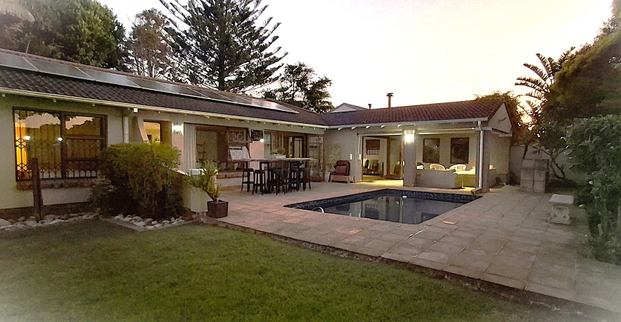 5 Bedroom Property for Sale in Miramar Eastern Cape